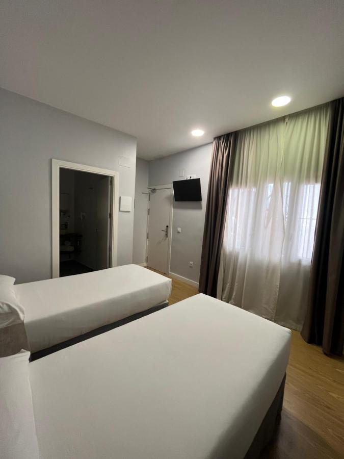 Hostal Atenas Севілья Екстер'єр фото