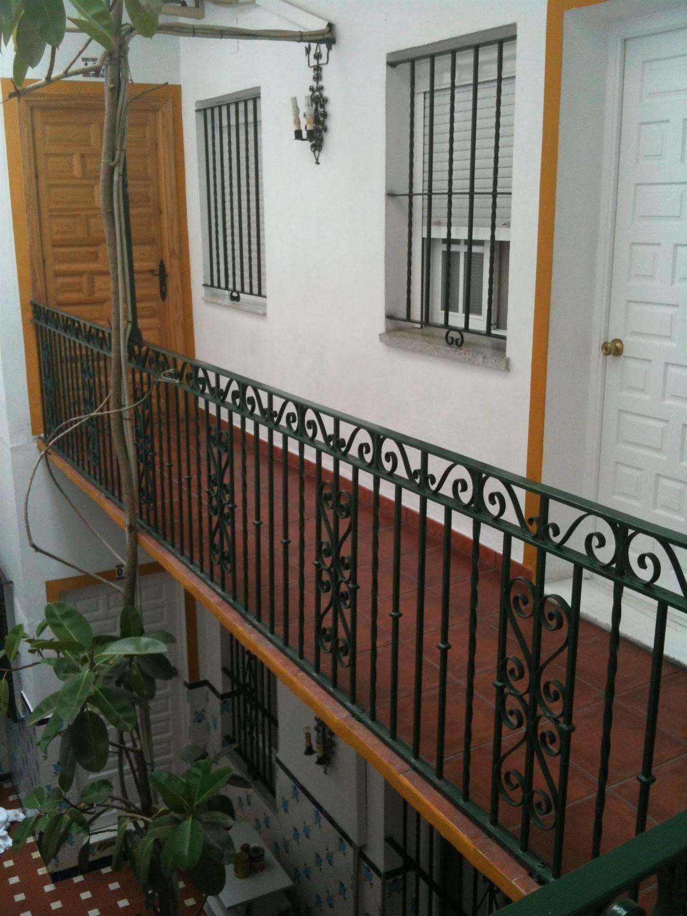 Hostal Atenas Севілья Екстер'єр фото
